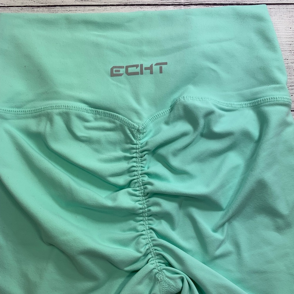 ECHT workout scrunch leggings